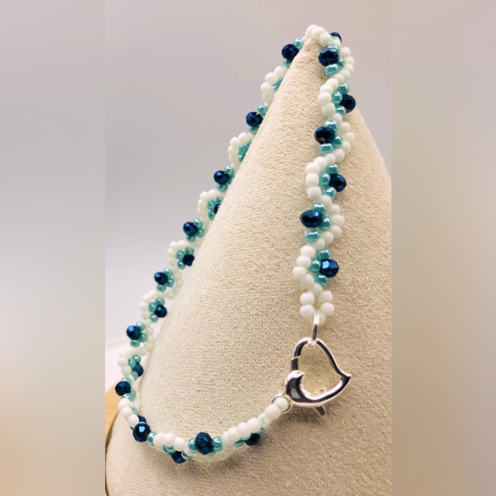 Light Turqouise Blue bracelet White Swirl fashion minimalist NEW - Picture 1 of 5